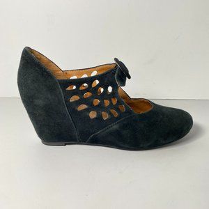 Jeffrey Campbell Torch Maryjane Wedges Size 6 Black Suede Strap Perforated